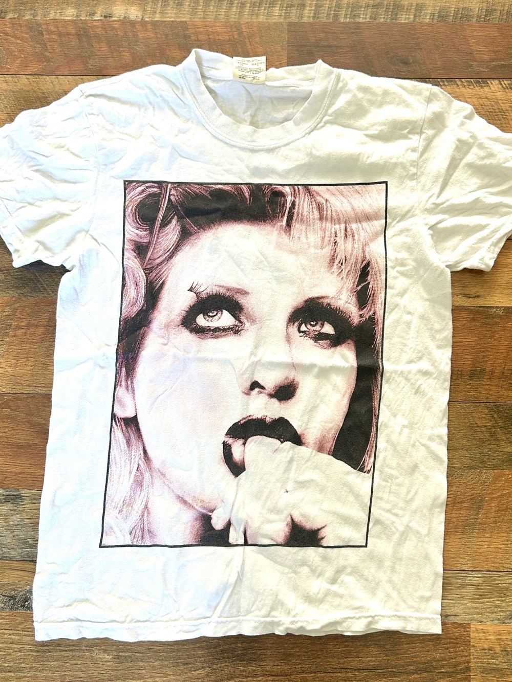 Courtney Love  tshirt size small